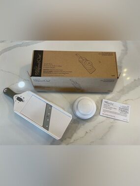 The Pampered Chef Simple Slicer
